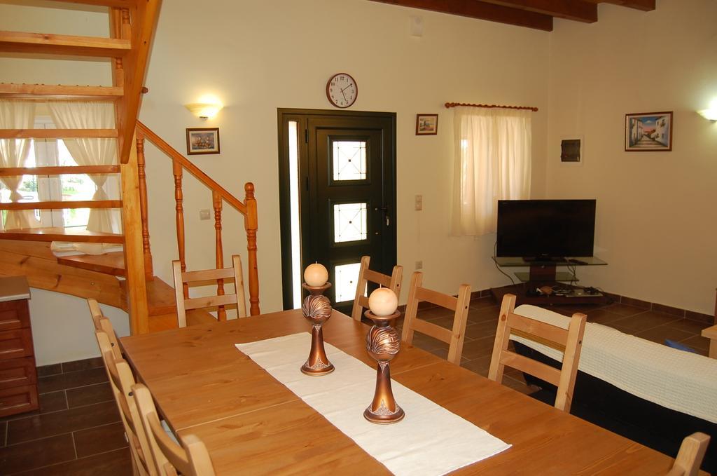 Chris And Nick Corfu Villa Mpoukaris Bilik gambar